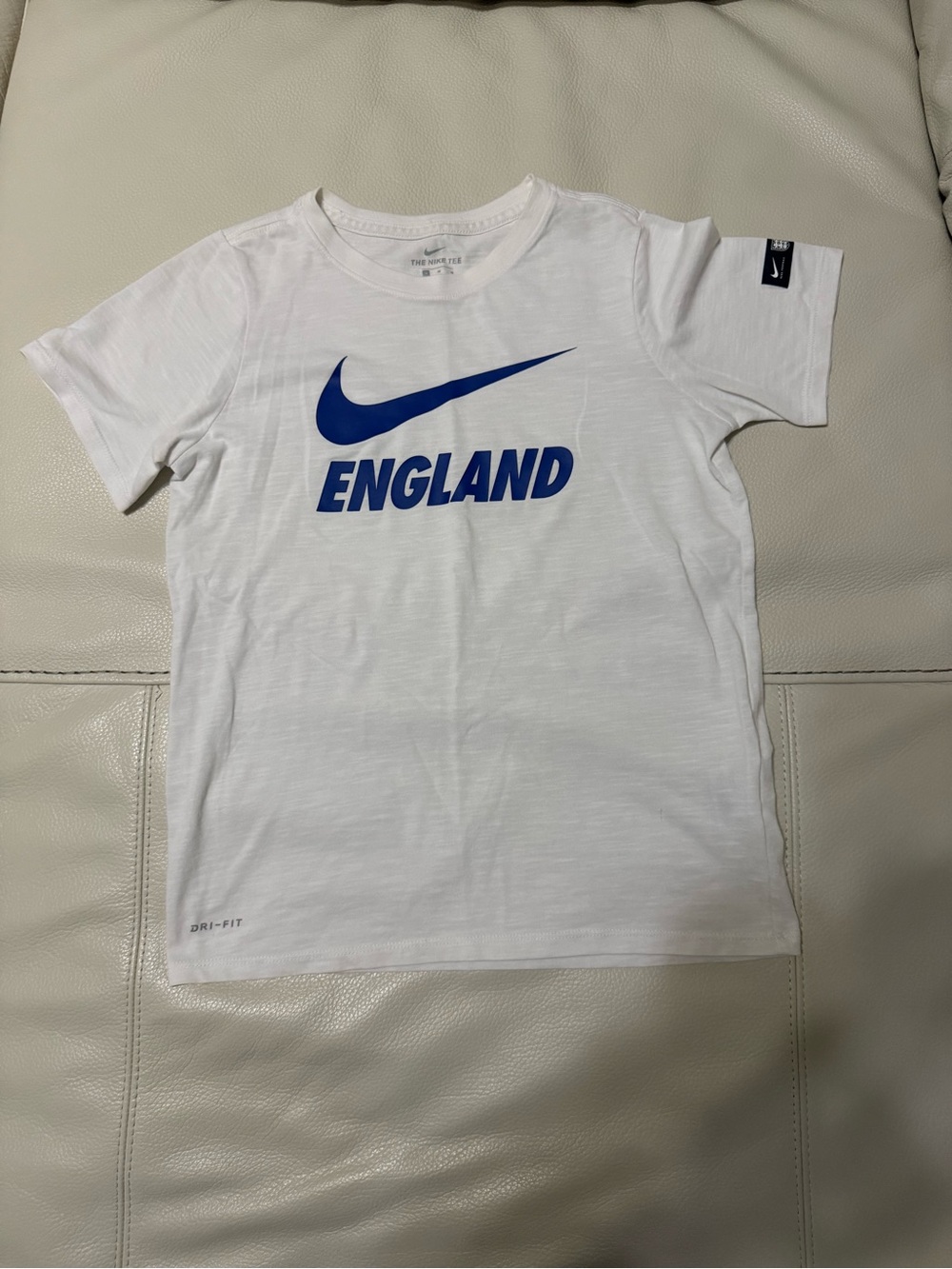 Nike White Tee with Blue Swoosh and ENGLAND Text Boy’s Size Medium - Picture 2 of 8